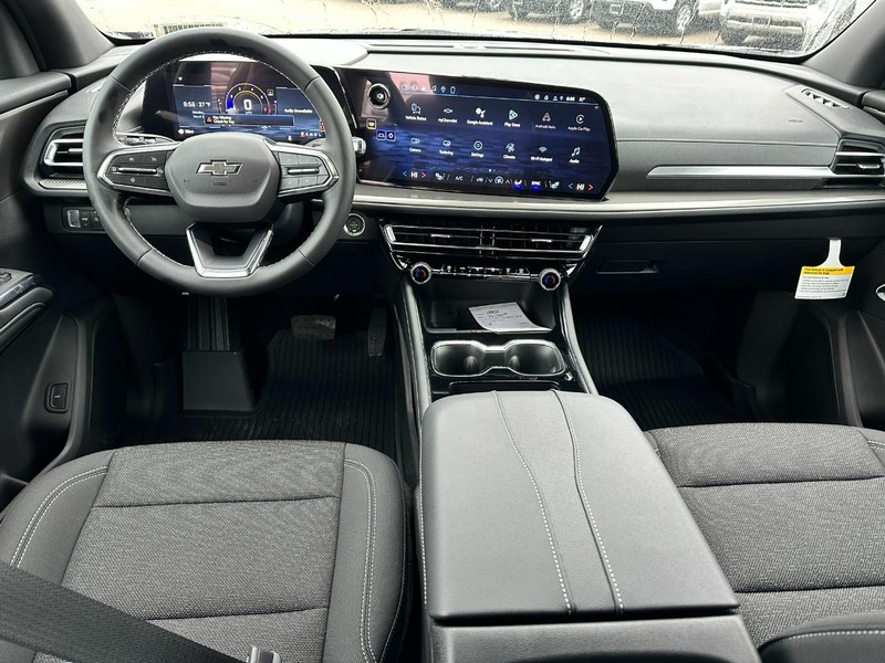 Chevrolet Traverse Vehicle Full-screen Gallery Image 6