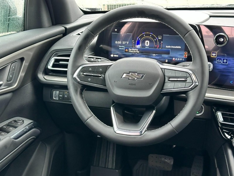 Chevrolet Traverse Vehicle Full-screen Gallery Image 7