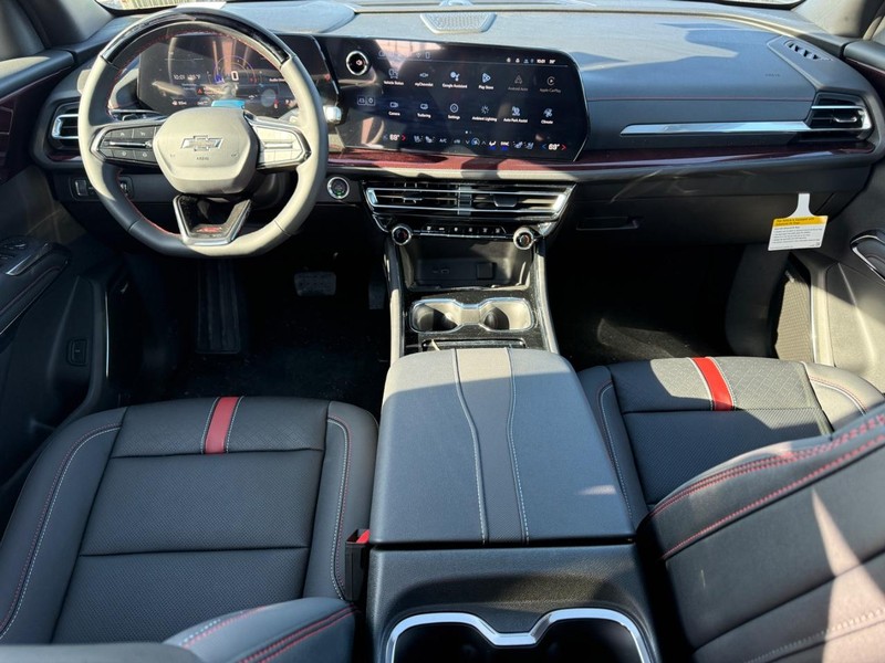 Chevrolet Traverse Vehicle Full-screen Gallery Image 9