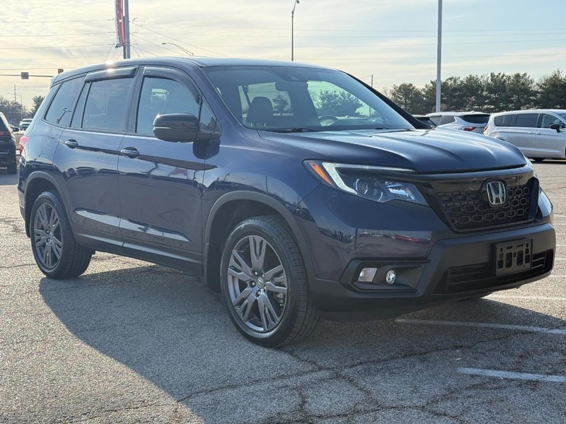 Honda Passport Vehicle Full-screen Gallery Image 8