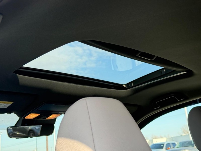 Honda Passport Vehicle Full-screen Gallery Image 11