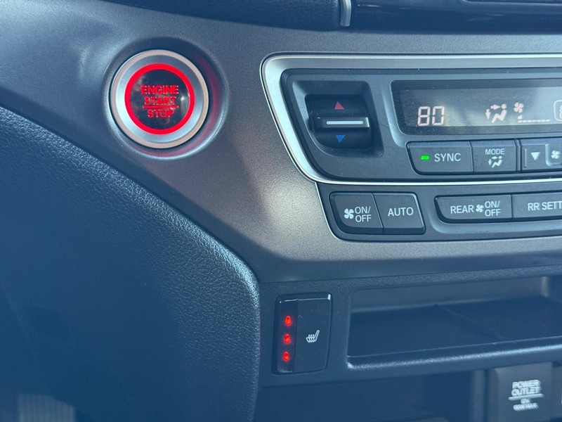 Honda Passport Vehicle Full-screen Gallery Image 18