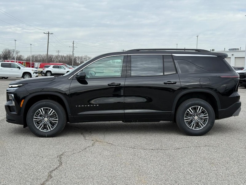 Chevrolet Traverse Vehicle Full-screen Gallery Image 2