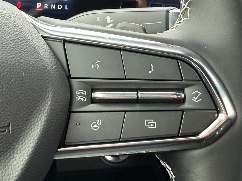 Chevrolet Traverse Vehicle Full-screen Gallery Image 10