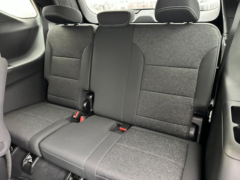 Chevrolet Traverse Vehicle Full-screen Gallery Image 5