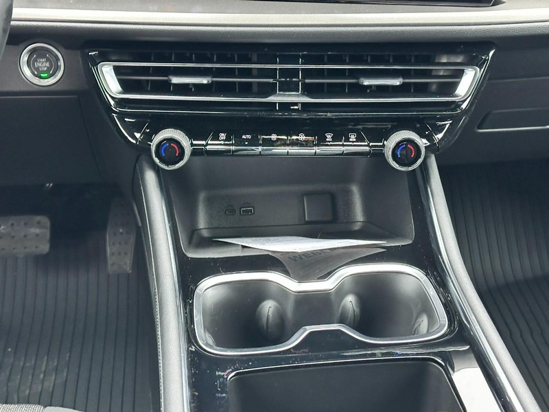 Chevrolet Traverse Vehicle Full-screen Gallery Image 9