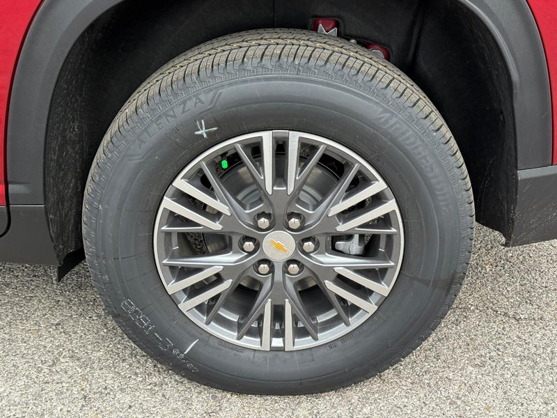 Chevrolet Traverse Vehicle Full-screen Gallery Image 4