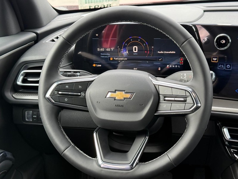 Chevrolet Traverse Vehicle Full-screen Gallery Image 8