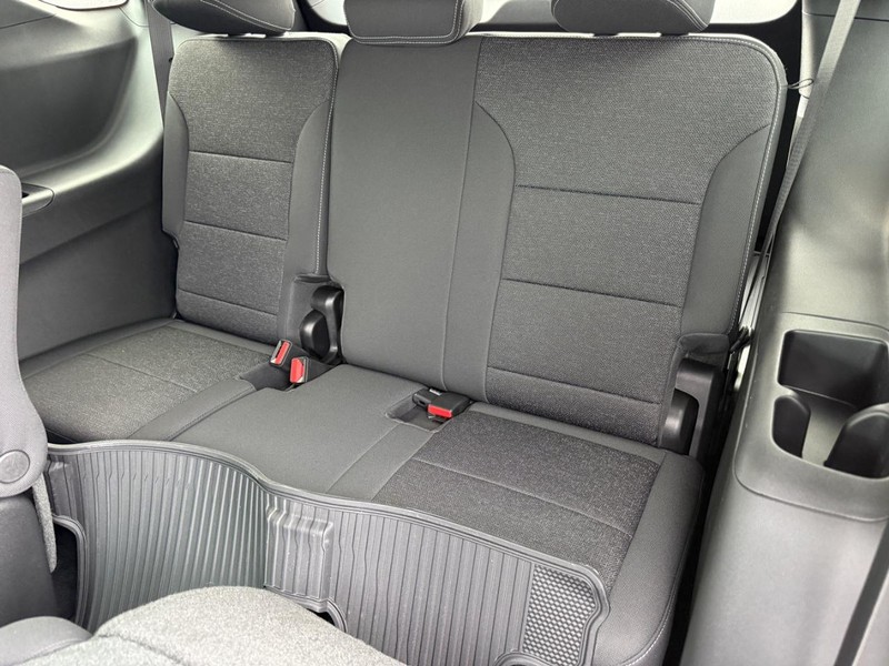 Chevrolet Traverse Vehicle Full-screen Gallery Image 5