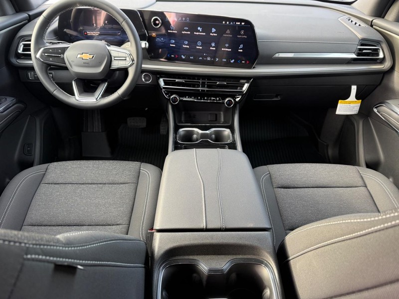 Chevrolet Traverse Vehicle Full-screen Gallery Image 7