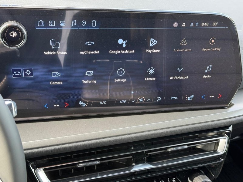 Chevrolet Traverse Vehicle Full-screen Gallery Image 11