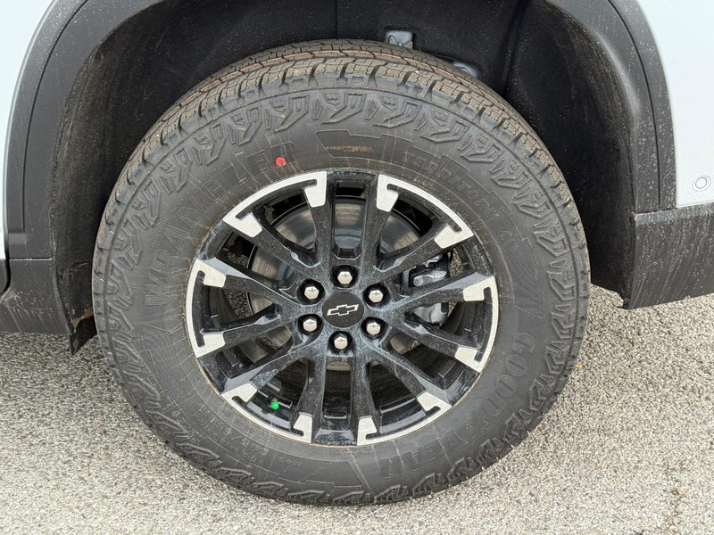 Chevrolet Traverse Vehicle Full-screen Gallery Image 4