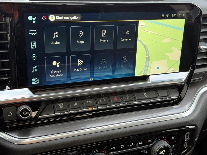 Chevrolet Silverado 2500HD Vehicle Full-screen Gallery Image 12