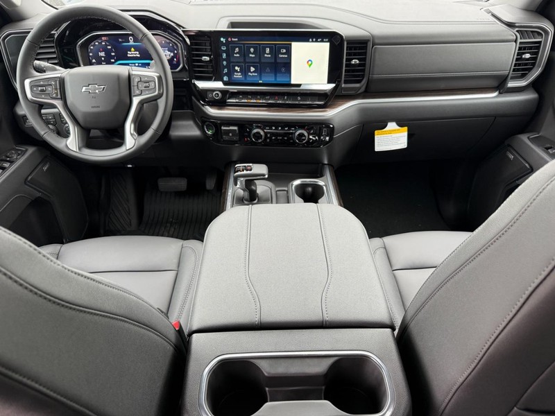 Chevrolet Silverado 1500 Vehicle Full-screen Gallery Image 6