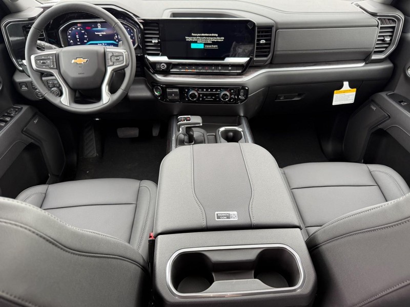 Chevrolet Silverado 1500 Vehicle Full-screen Gallery Image 8