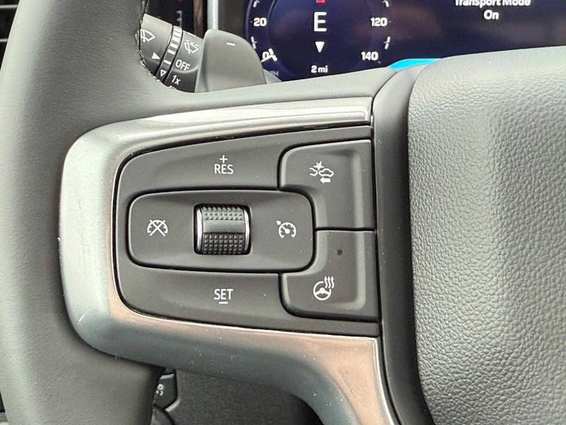 Chevrolet Silverado 1500 Vehicle Full-screen Gallery Image 10