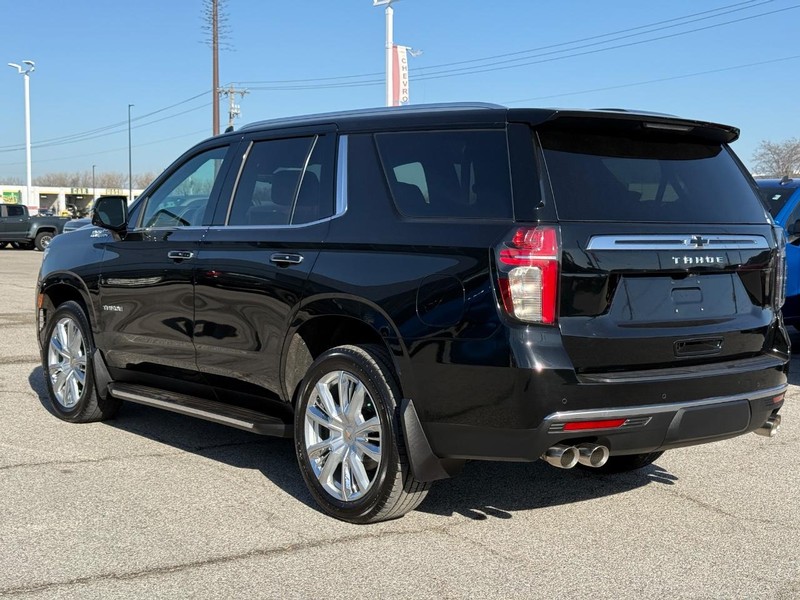Chevrolet Tahoe Vehicle Full-screen Gallery Image 3