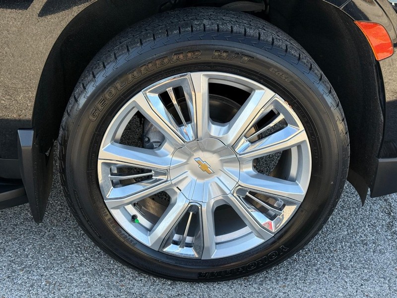 Chevrolet Tahoe Vehicle Full-screen Gallery Image 7