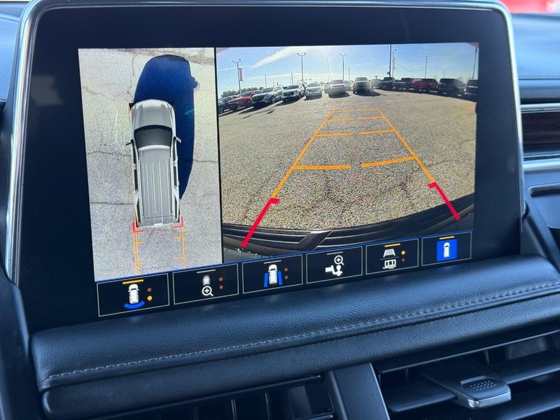 Chevrolet Tahoe Vehicle Full-screen Gallery Image 20