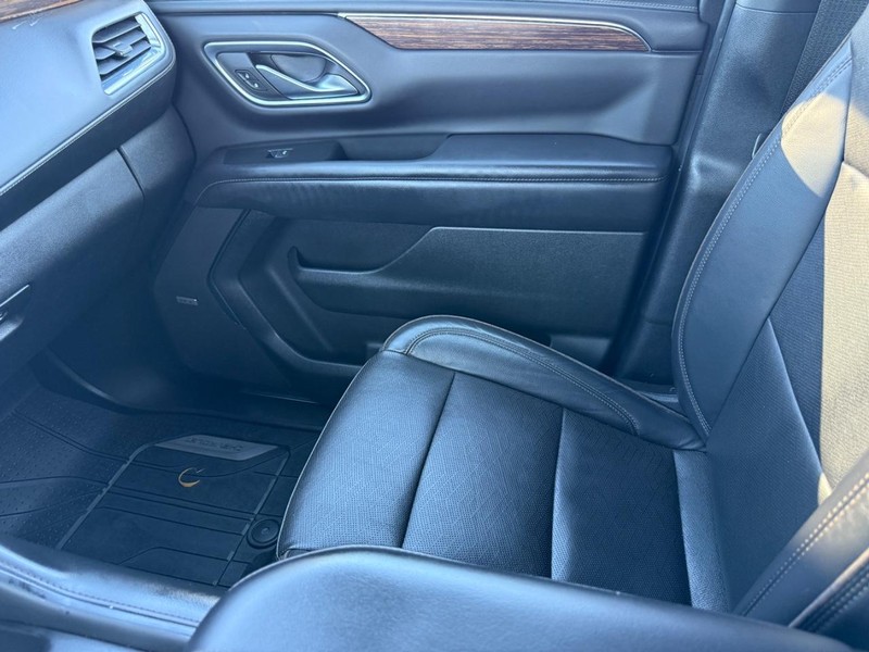 Chevrolet Tahoe Vehicle Full-screen Gallery Image 22