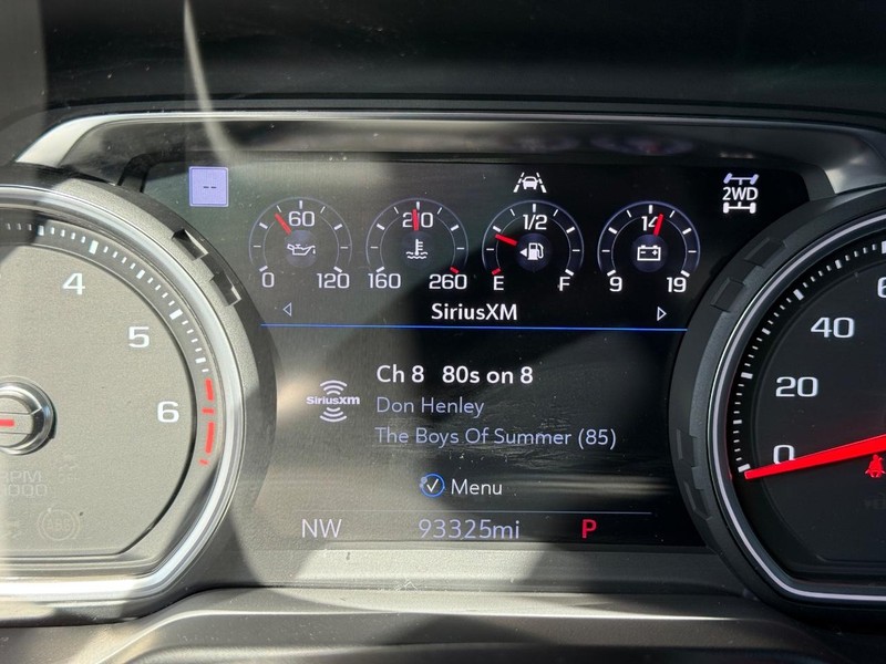 Chevrolet Tahoe Vehicle Full-screen Gallery Image 23