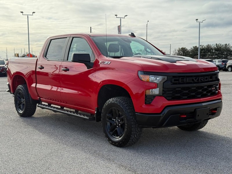 Chevrolet Silverado 1500 Vehicle Full-screen Gallery Image 9