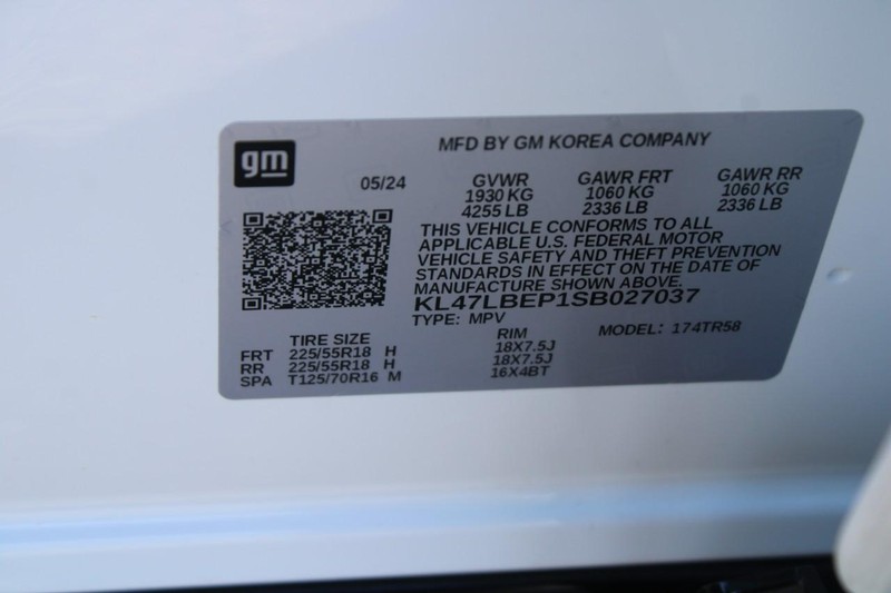 Buick Envista Vehicle Full-screen Gallery Image 16