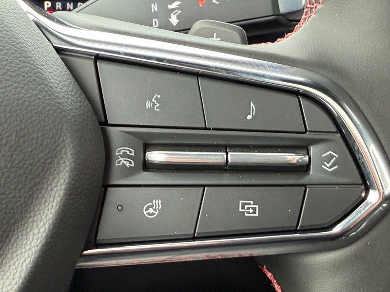 Chevrolet Suburban Vehicle Full-screen Gallery Image 12