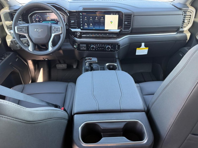 Chevrolet Silverado 1500 Vehicle Full-screen Gallery Image 6