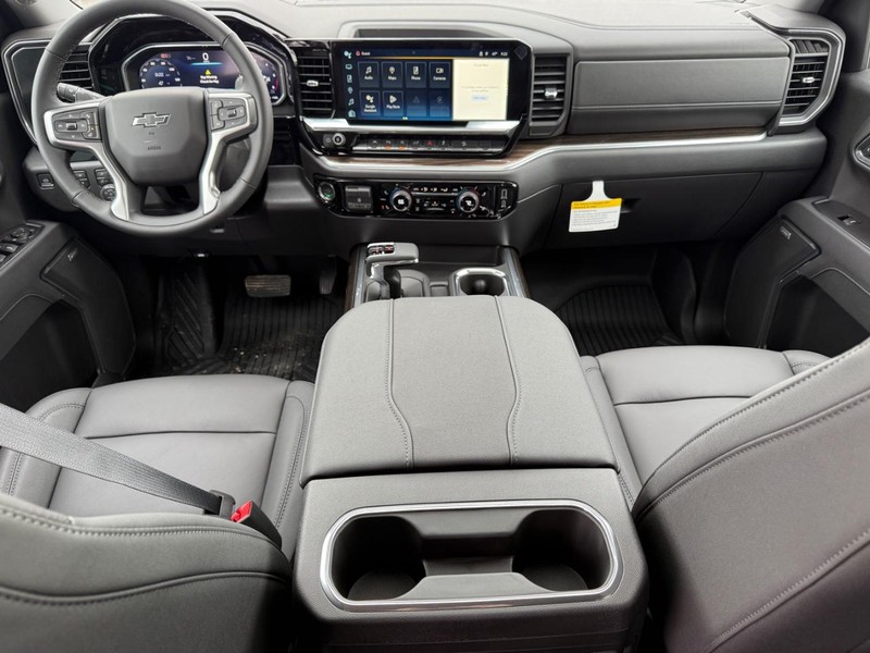 Chevrolet Silverado 1500 Vehicle Full-screen Gallery Image 8