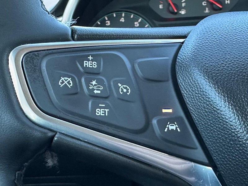 Chevrolet Malibu Vehicle Full-screen Gallery Image 13