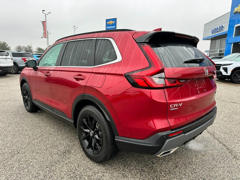 Honda CR-V Hybrid Vehicle Full-screen Gallery Image 3