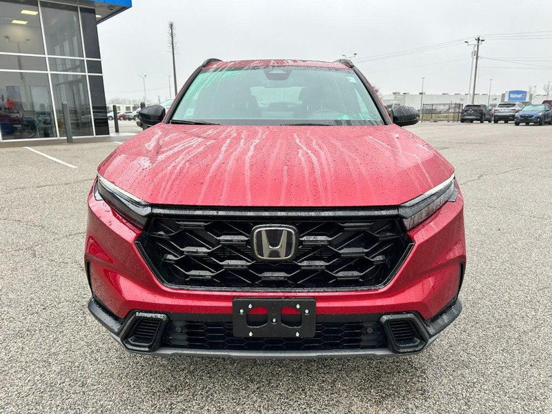 Honda CR-V Hybrid Vehicle Full-screen Gallery Image 9