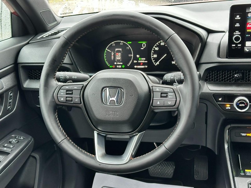 Honda CR-V Hybrid Vehicle Full-screen Gallery Image 13