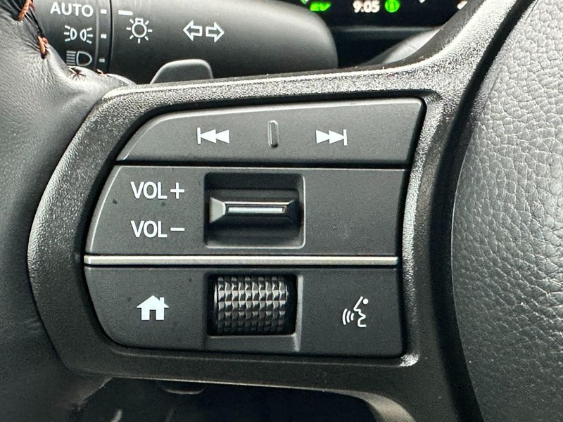 Honda CR-V Hybrid Vehicle Full-screen Gallery Image 20