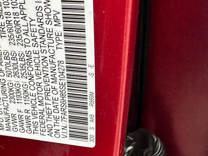 Honda CR-V Hybrid Vehicle Full-screen Gallery Image 25