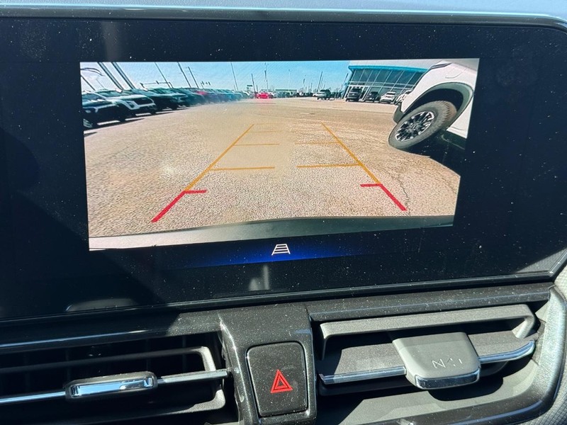 Chevrolet TrailBlazer Vehicle Full-screen Gallery Image 12