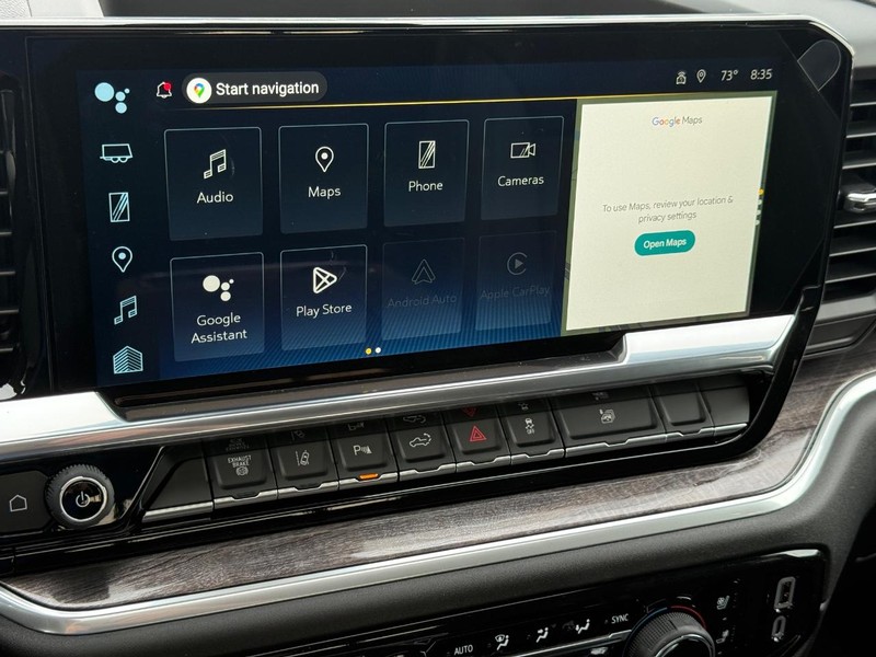 Chevrolet Silverado 3500HD Vehicle Full-screen Gallery Image 12