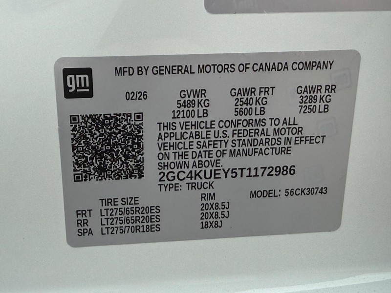 Chevrolet Silverado 3500HD Vehicle Full-screen Gallery Image 21