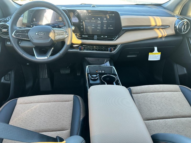 Chevrolet Equinox Vehicle Full-screen Gallery Image 5