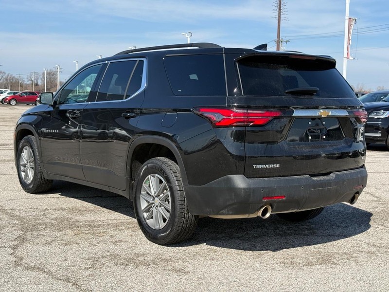 Chevrolet Traverse Vehicle Full-screen Gallery Image 3