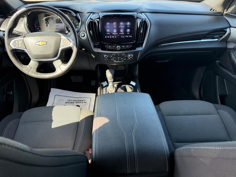 Chevrolet Traverse Vehicle Full-screen Gallery Image 12