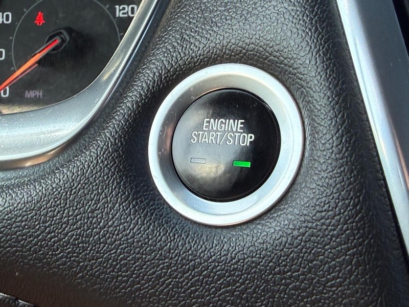 Chevrolet Traverse Vehicle Full-screen Gallery Image 16