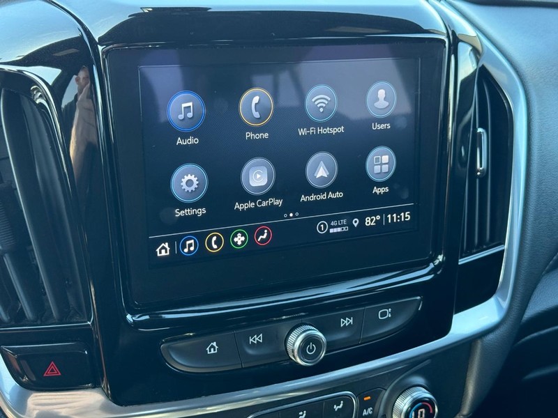 Chevrolet Traverse Vehicle Full-screen Gallery Image 17