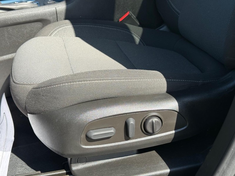 Chevrolet Traverse Vehicle Full-screen Gallery Image 24