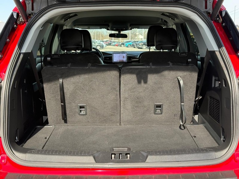 Ford Explorer Vehicle Full-screen Gallery Image 7