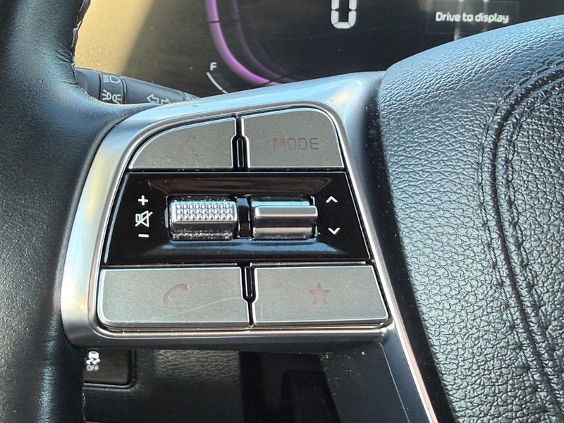 Kia Telluride Vehicle Full-screen Gallery Image 15