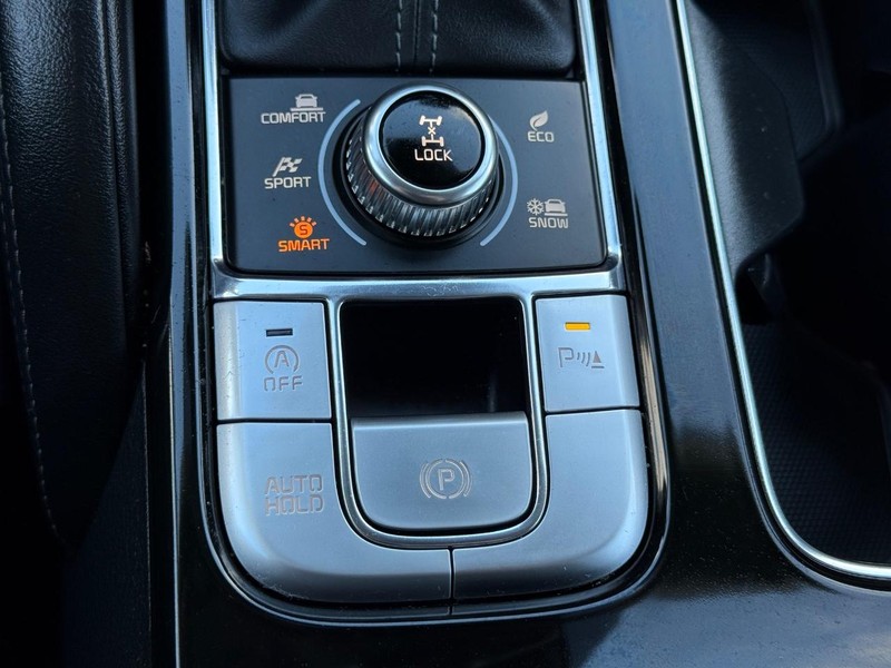 Kia Telluride Vehicle Full-screen Gallery Image 23