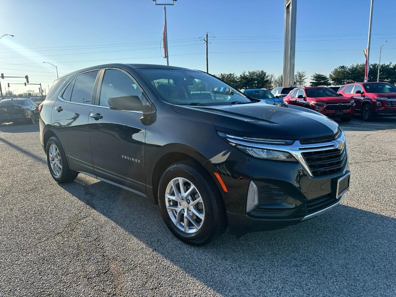 Chevrolet Equinox Vehicle Full-screen Gallery Image 7