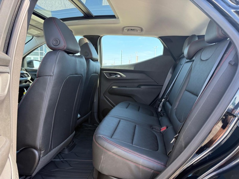 Chevrolet Bolt Vehicle Full-screen Gallery Image 5